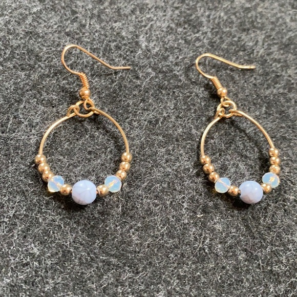 🌟Free🌟 Vintage hoop dangle earrings decorated with gem stones - Picture 1 of 4